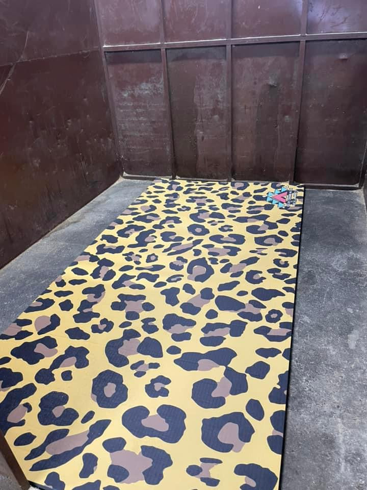 5x10ft Leopard Stall Mat