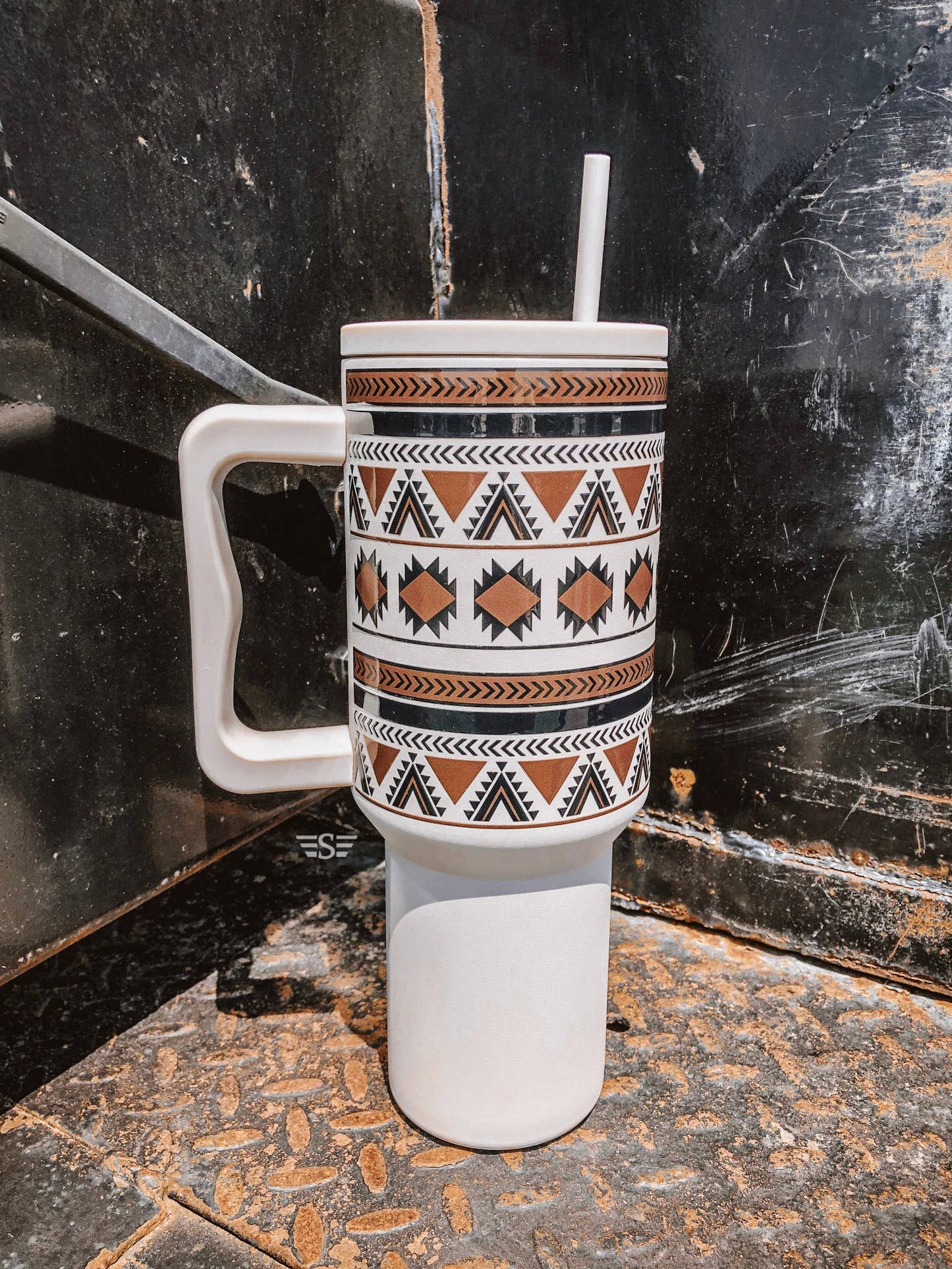 Aztec 40oz Cup