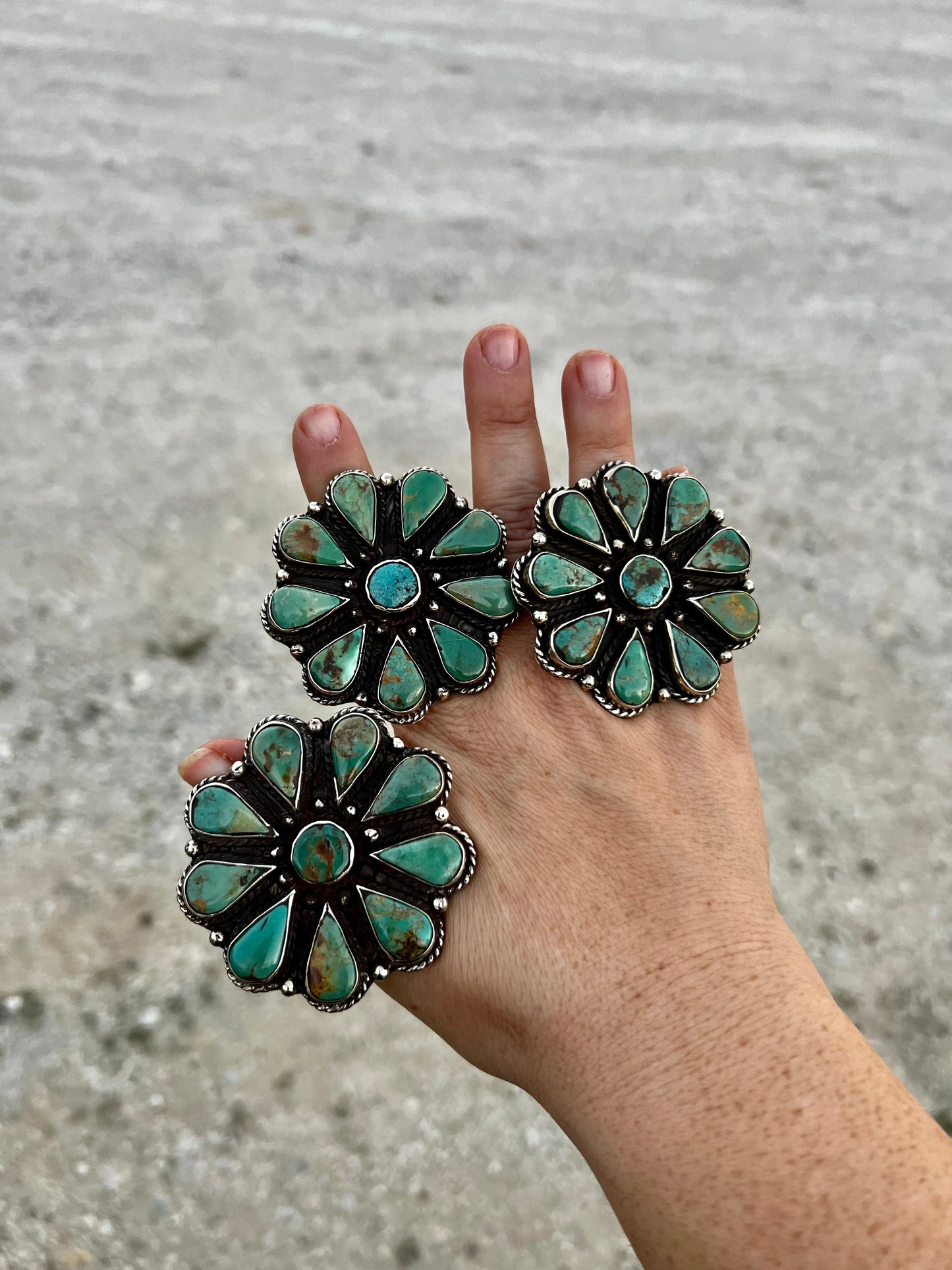 Green flowers turquoise rings - Adjustable on Brass Silver